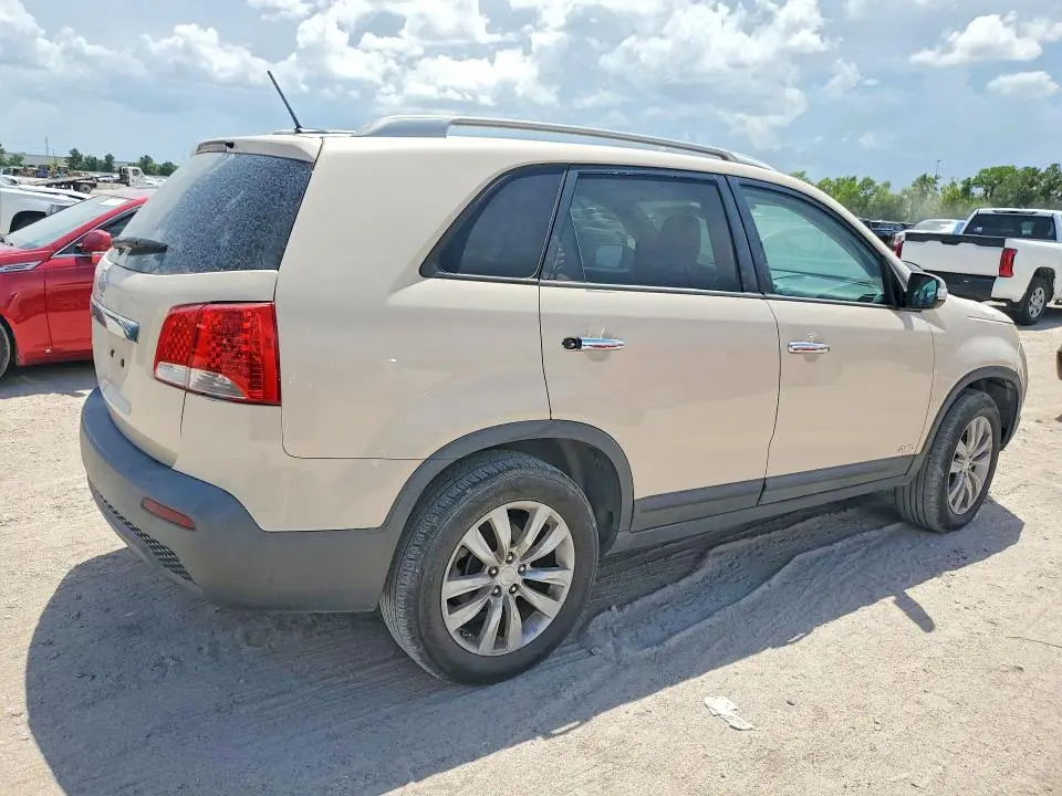 2011 KIA SORENTO   