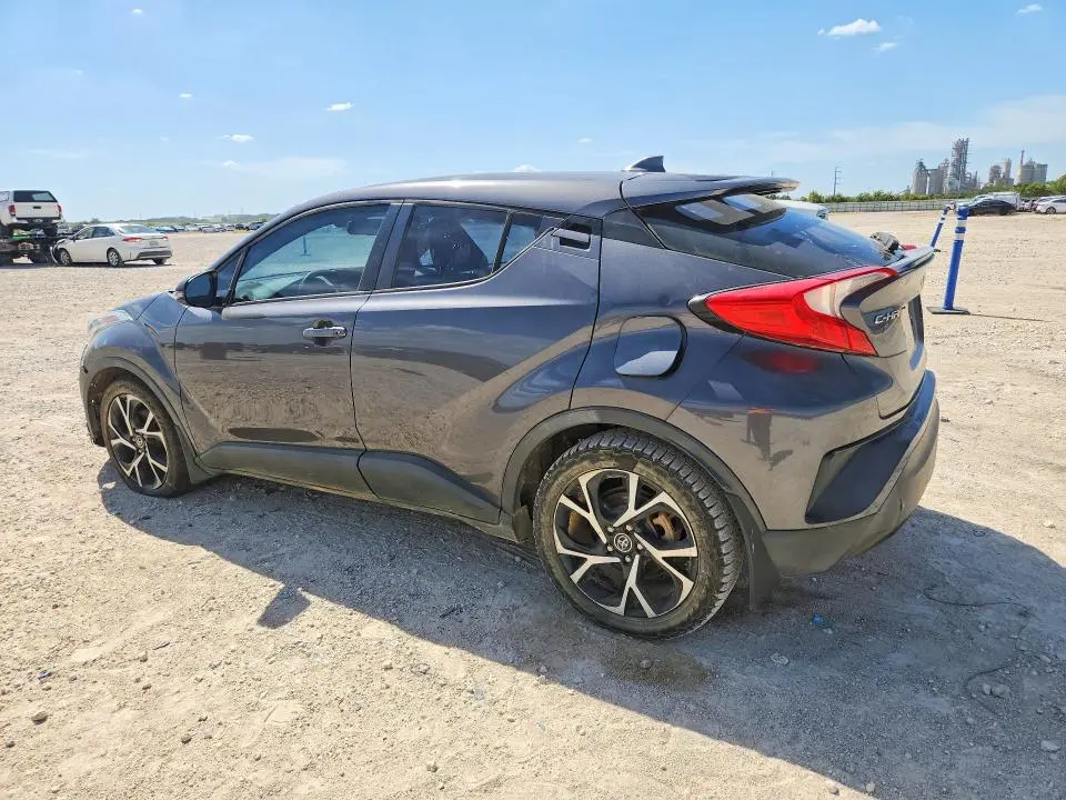 2018 TOYOTA C-HR XLE  