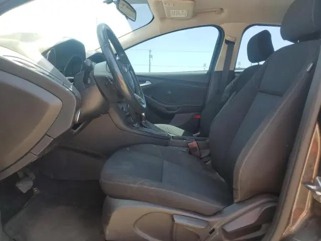 2015 FORD FOCUS SE  