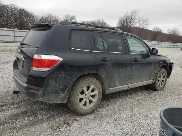2013 TOYOTA HIGHLANDER BASE