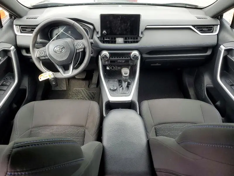 2023 TOYOTA RAV4 SE  