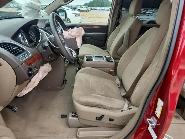 2011 CHRYSLER TOWN & COUNTRY TOURING  