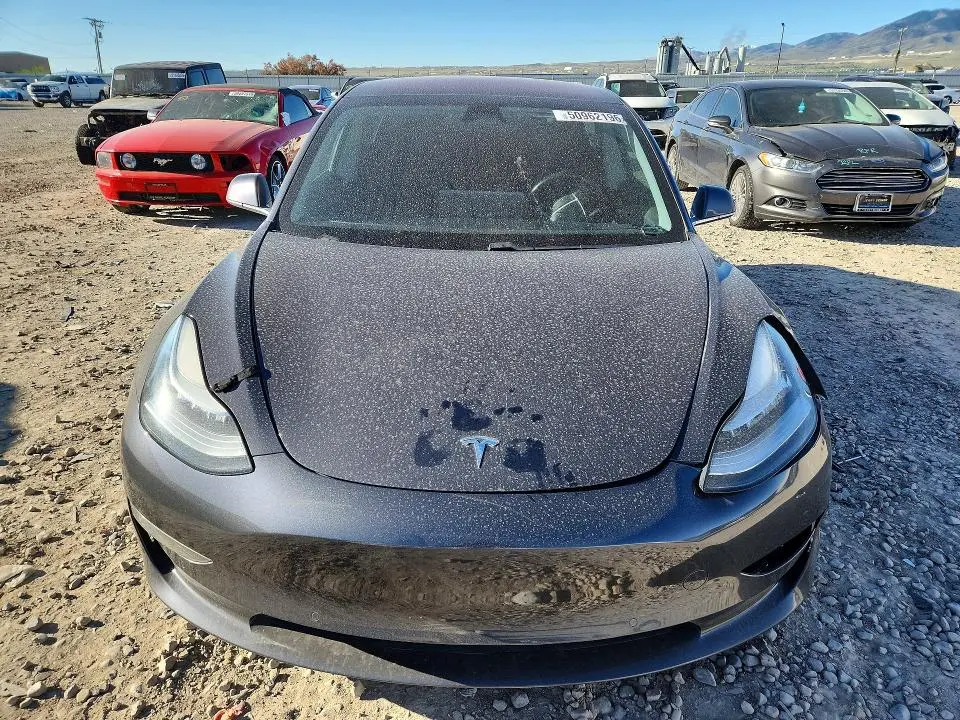 2018 TESLA MODEL 3   