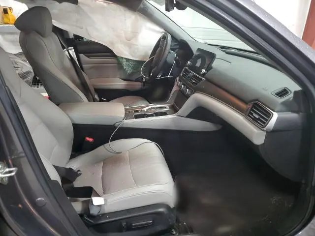 2019 HONDA ACCORD TOURING HYBRID  