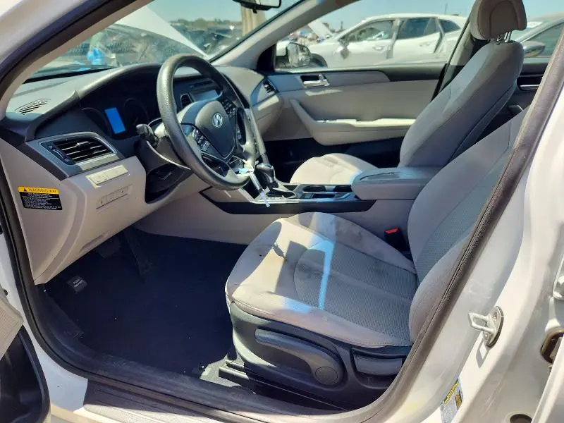2016 HYUNDAI SONATA SE  