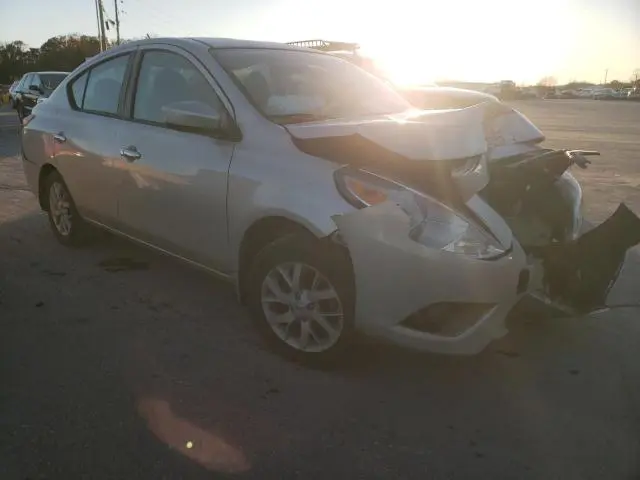 2019 NISSAN VERSA S  