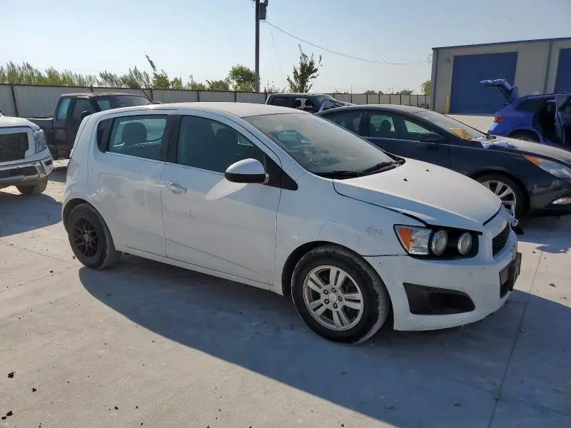 2016 CHEVROLET SONIC LT  