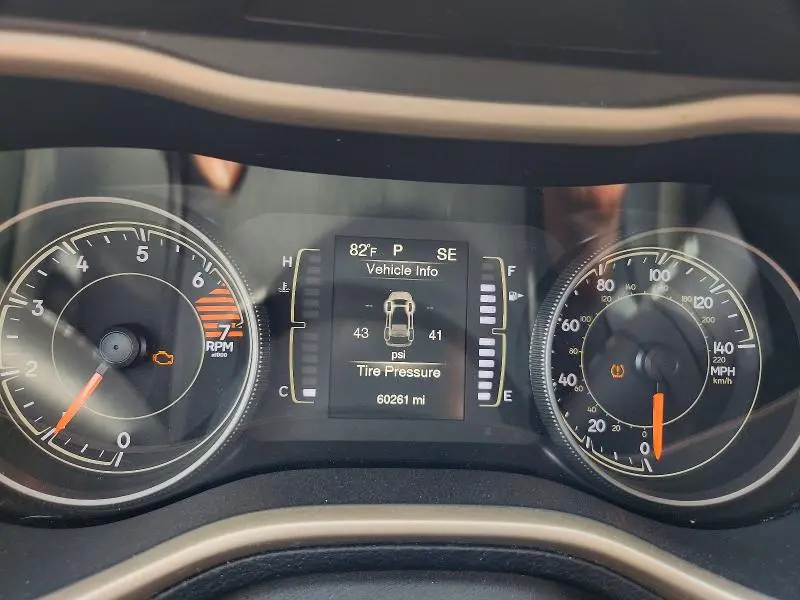 2017 JEEP CHEROKEE LATITUDE  