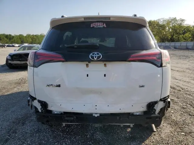 2018 TOYOTA RAV4 SE  