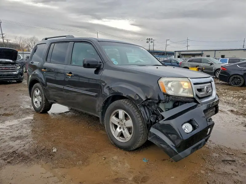 2011 HONDA PILOT EX  