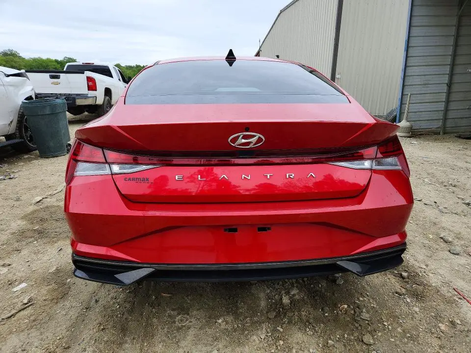 2021 HYUNDAI ELANTRA SEL  