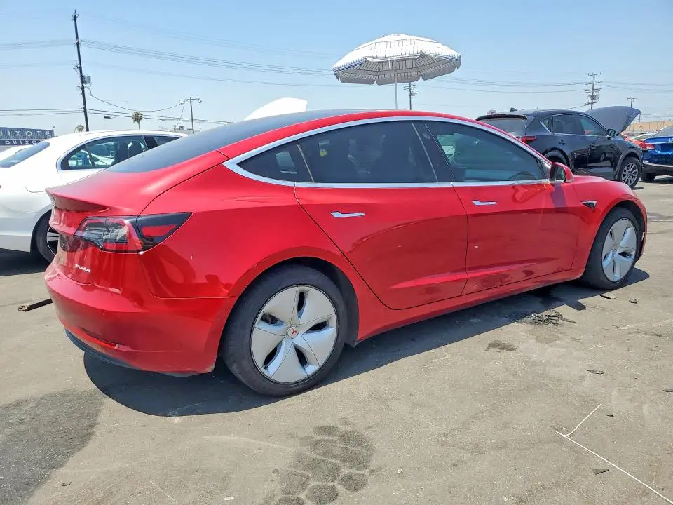2018 TESLA MODEL 3   