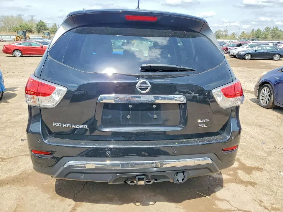 2015 NISSAN PATHFINDER SL  