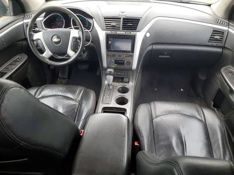 2011 CHEVROLET TRAVERSE LT  