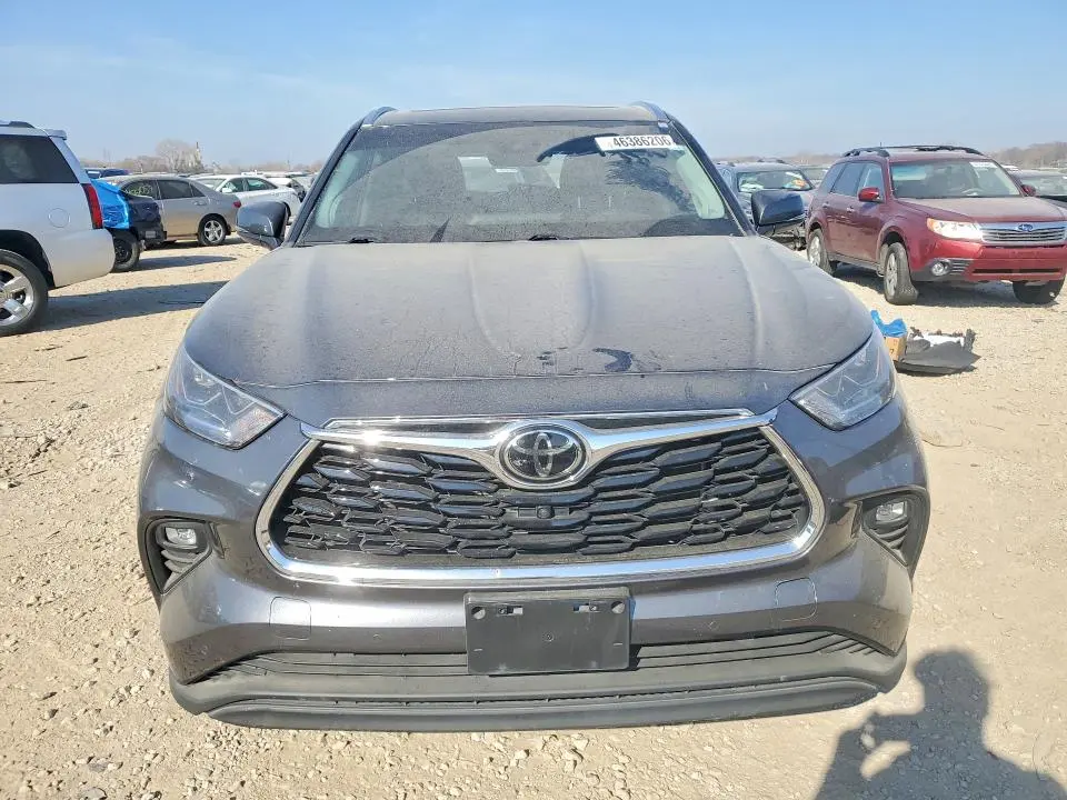 2021 TOYOTA HIGHLANDER LIMITED  