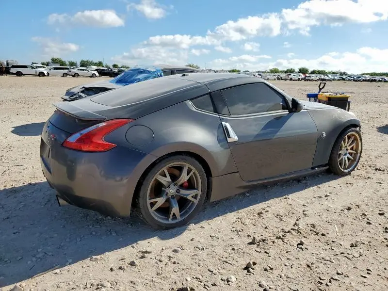 2010 NISSAN 370Z   