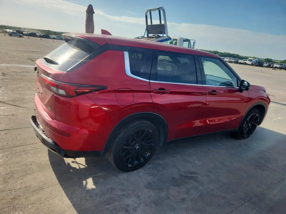 2024 MITSUBISHI OUTLANDER SE  