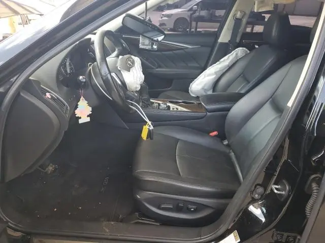 2018 INFINITI Q50 LUXE  