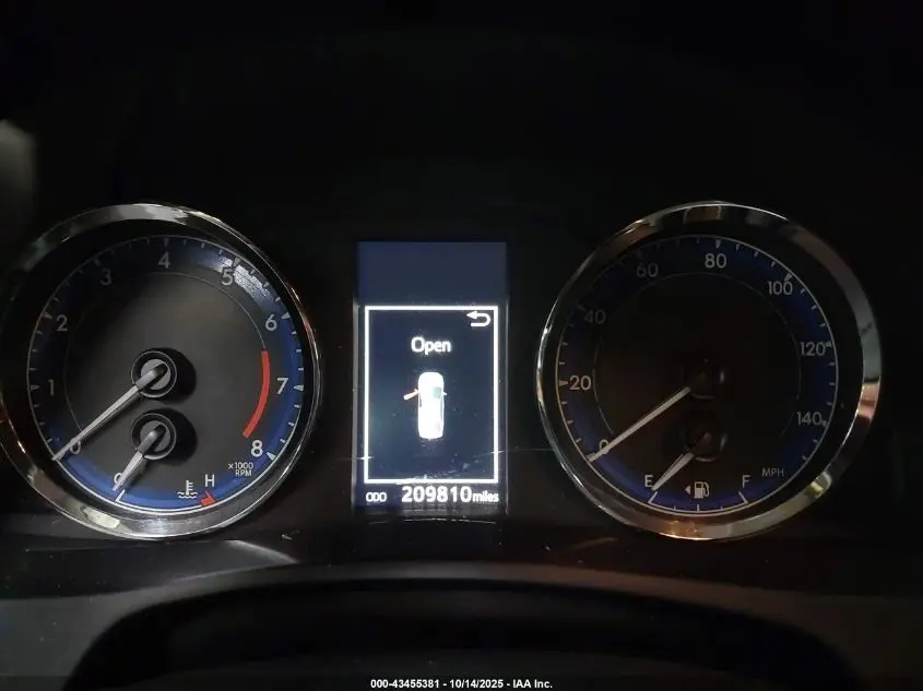 2017 TOYOTA COROLLA SE