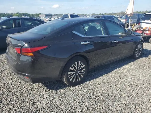 2024 NISSAN ALTIMA SV  