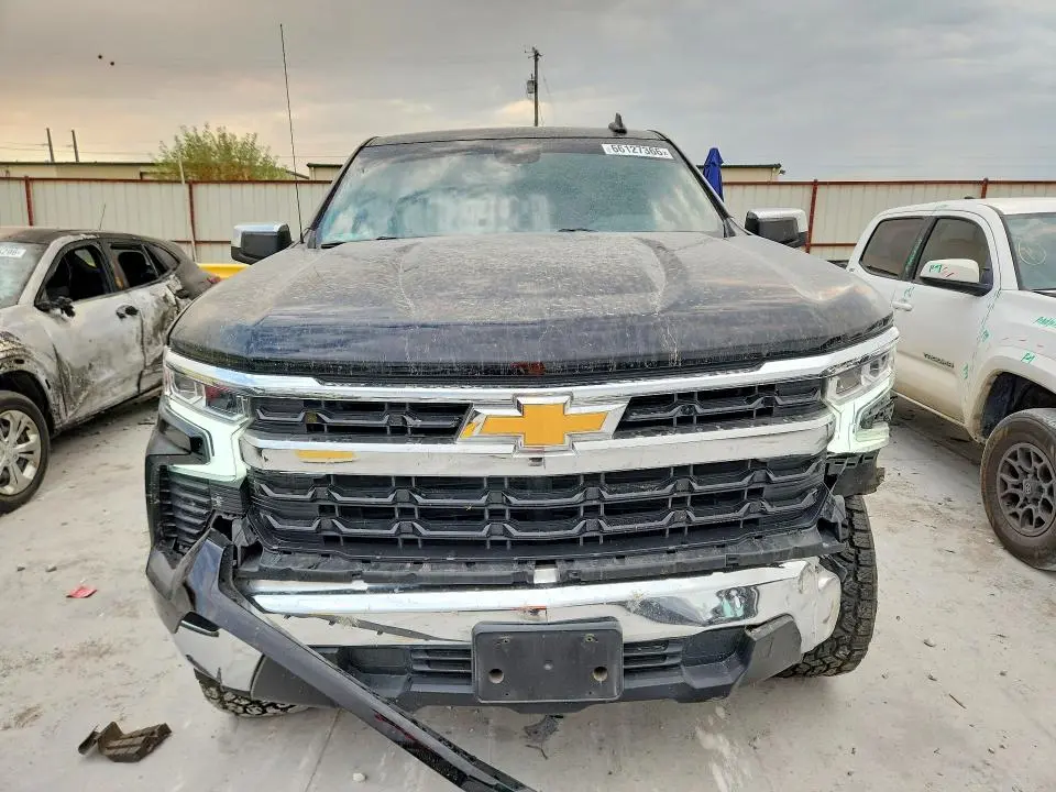 2023 CHEVROLET SILVERADO C1500 LT  