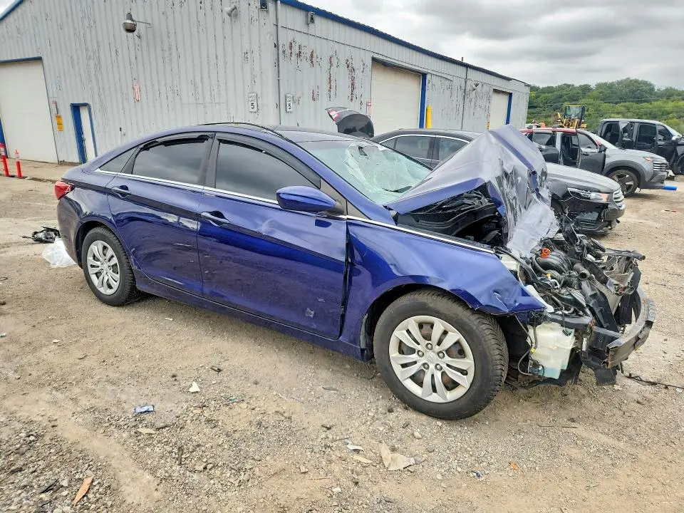 2011 HYUNDAI SONATA GLS  