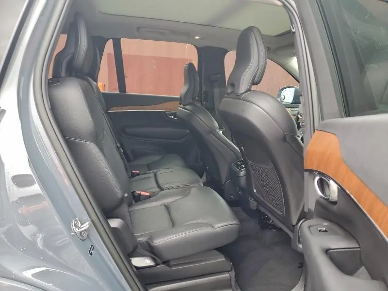 2023 VOLVO XC90 PLUS  