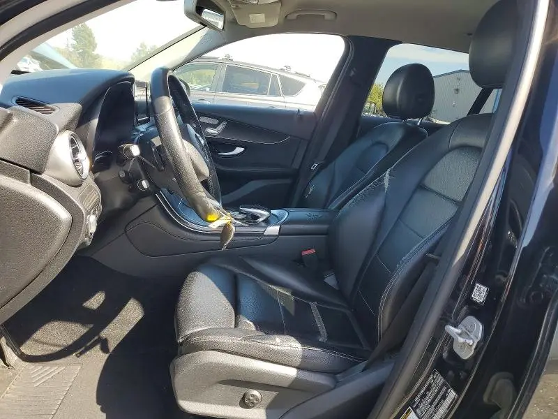 2016 MERCEDES-BENZ GLC 300  
