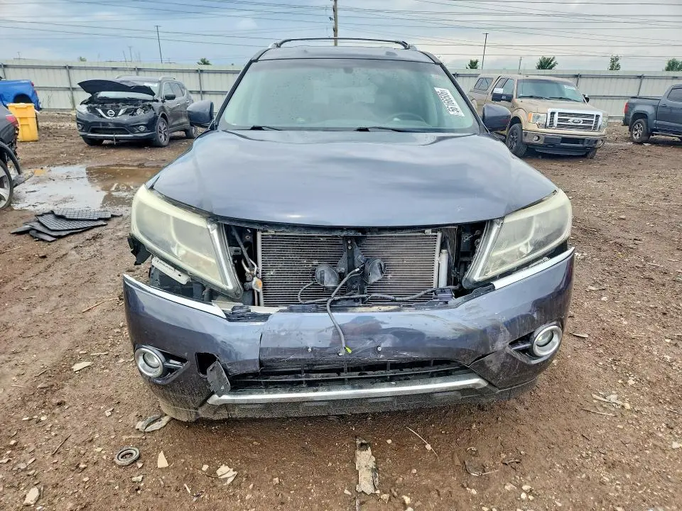 2013 NISSAN PATHFINDER S  