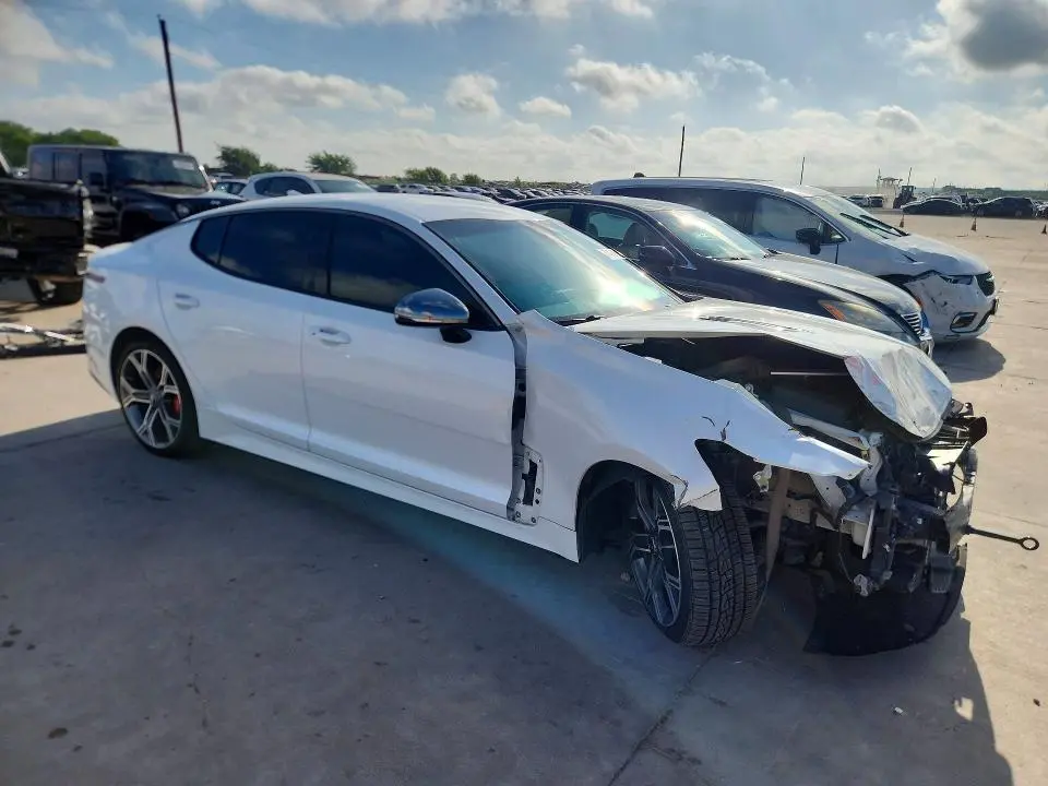 2020 KIA STINGER GT  