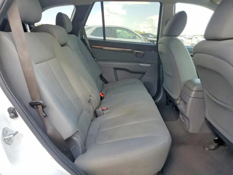 2012 HYUNDAI SANTA FE GLS  