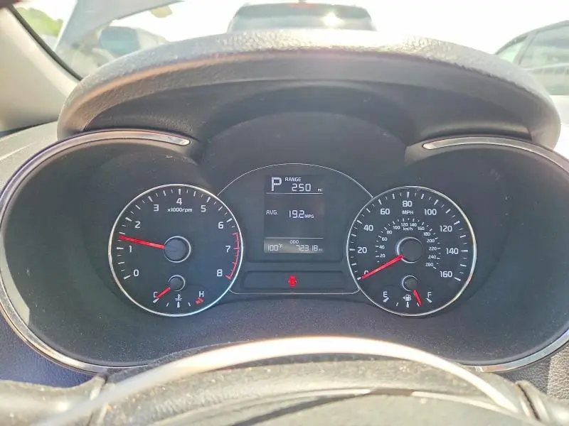 2017 KIA FORTE LX  