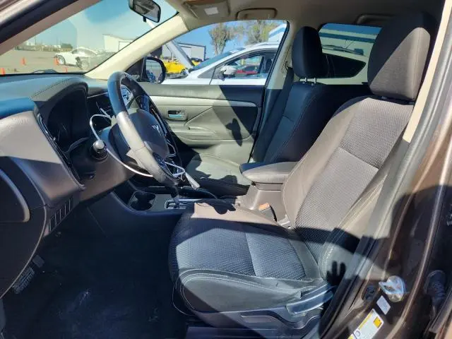 2016 MITSUBISHI OUTLANDER SE  