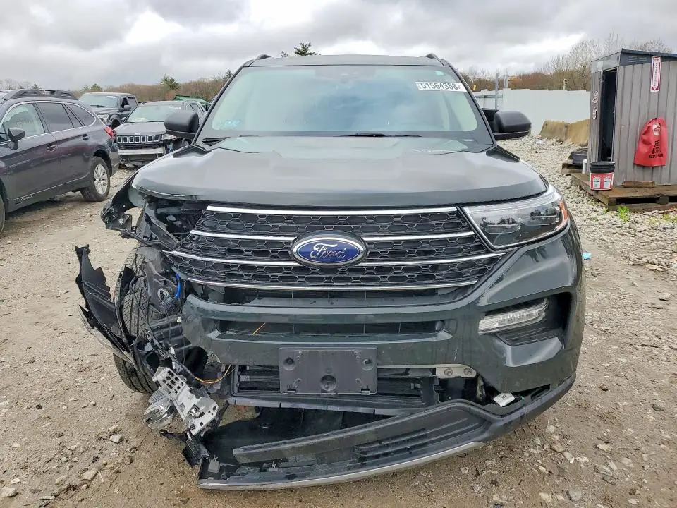 2023 FORD EXPLORER XLT  