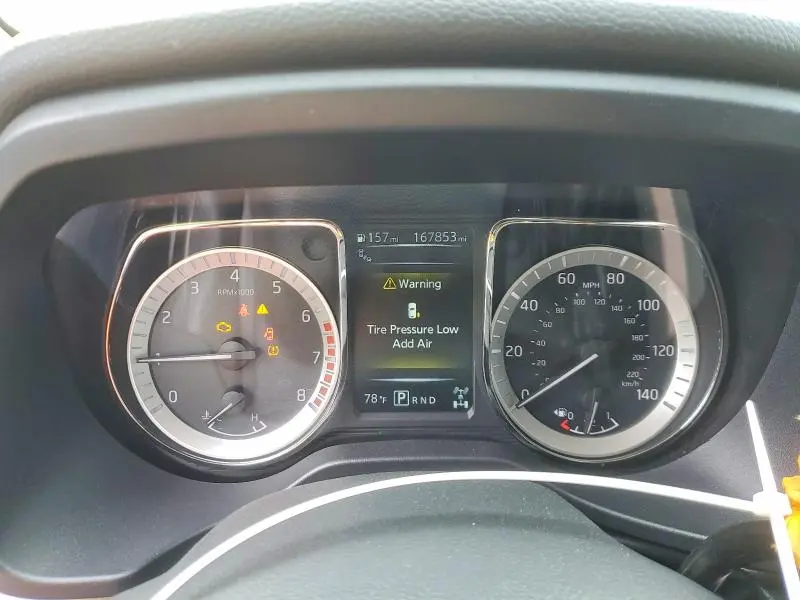 2017 NISSAN TITAN SL  