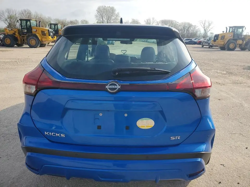 2023 NISSAN KICKS SR  