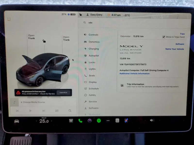 2025 TESLA MODEL Y   