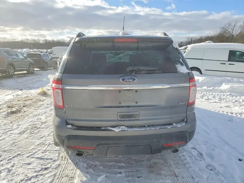 2012 FORD EXPLORER XLT  