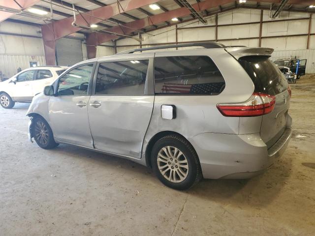 2015 TOYOTA SIENNA XLE