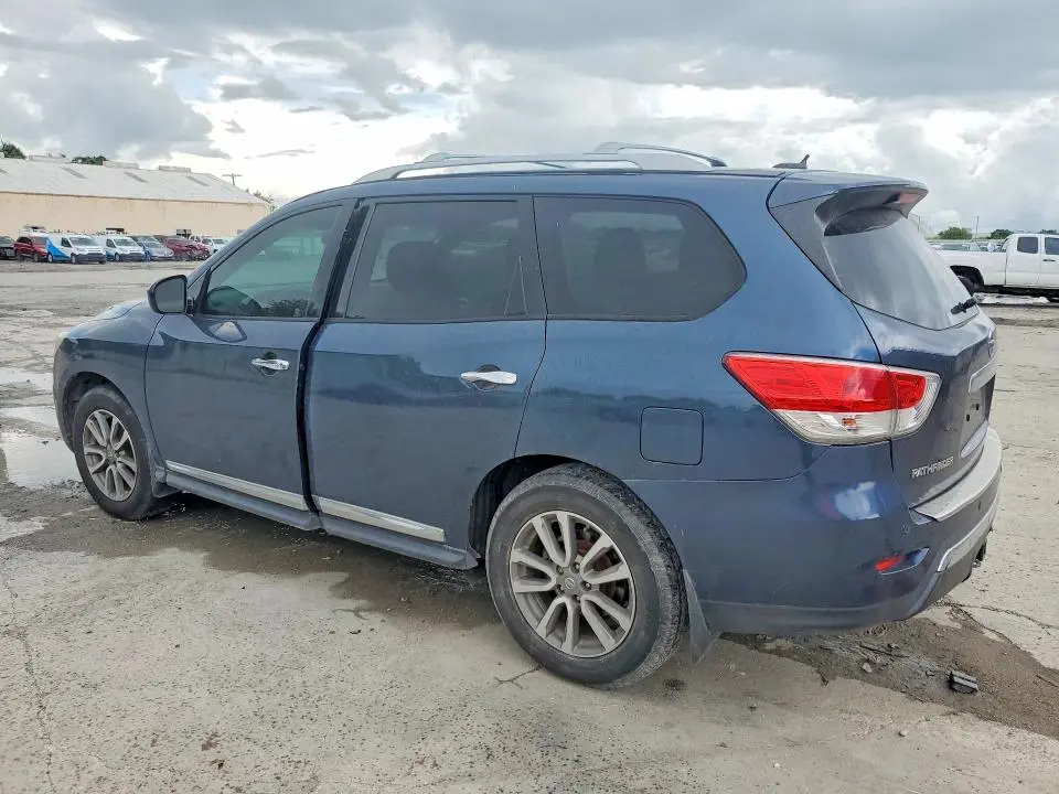 2014 NISSAN PATHFINDER S  