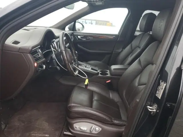 2019 PORSCHE MACAN   