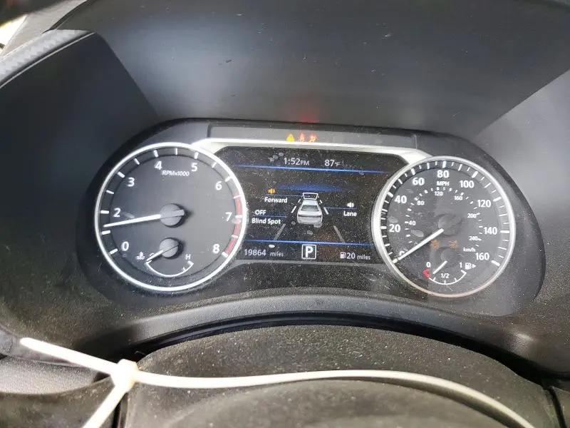 2025 NISSAN SENTRA SR  