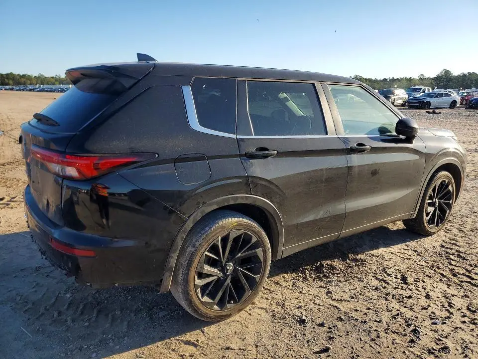 2022 MITSUBISHI OUTLANDER ES  