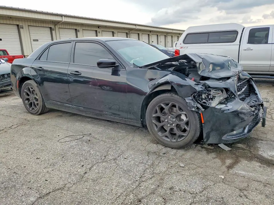 2019 CHRYSLER 300 S  