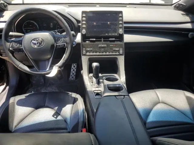 2020 TOYOTA AVALON XSE  