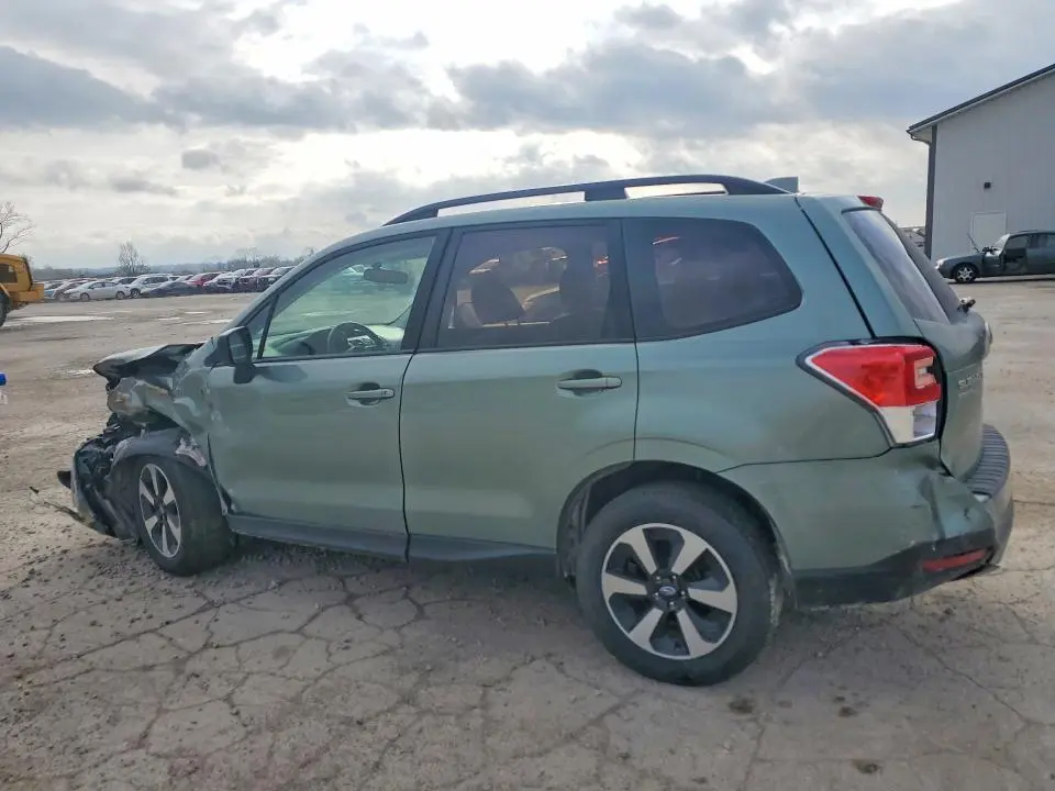 2017 SUBARU FORESTER   