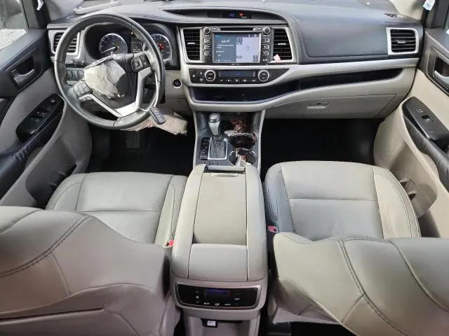2014 TOYOTA HIGHLANDER XLE  