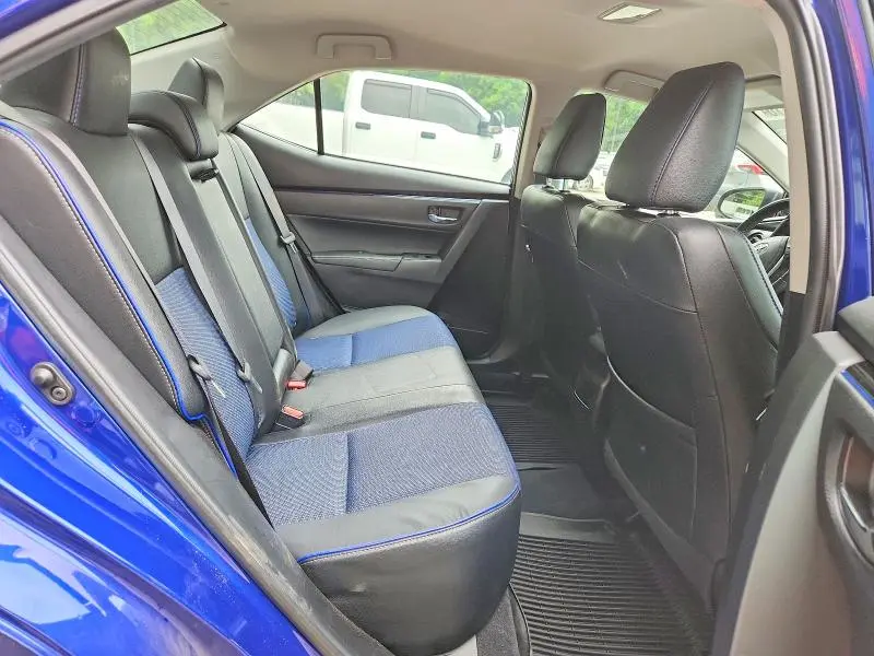 2019 TOYOTA COROLLA SE  