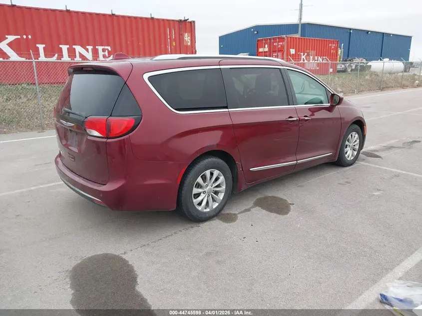 2018 CHRYSLER PACIFICA TOURING L