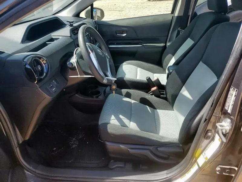 2015 TOYOTA PRIUS C   
